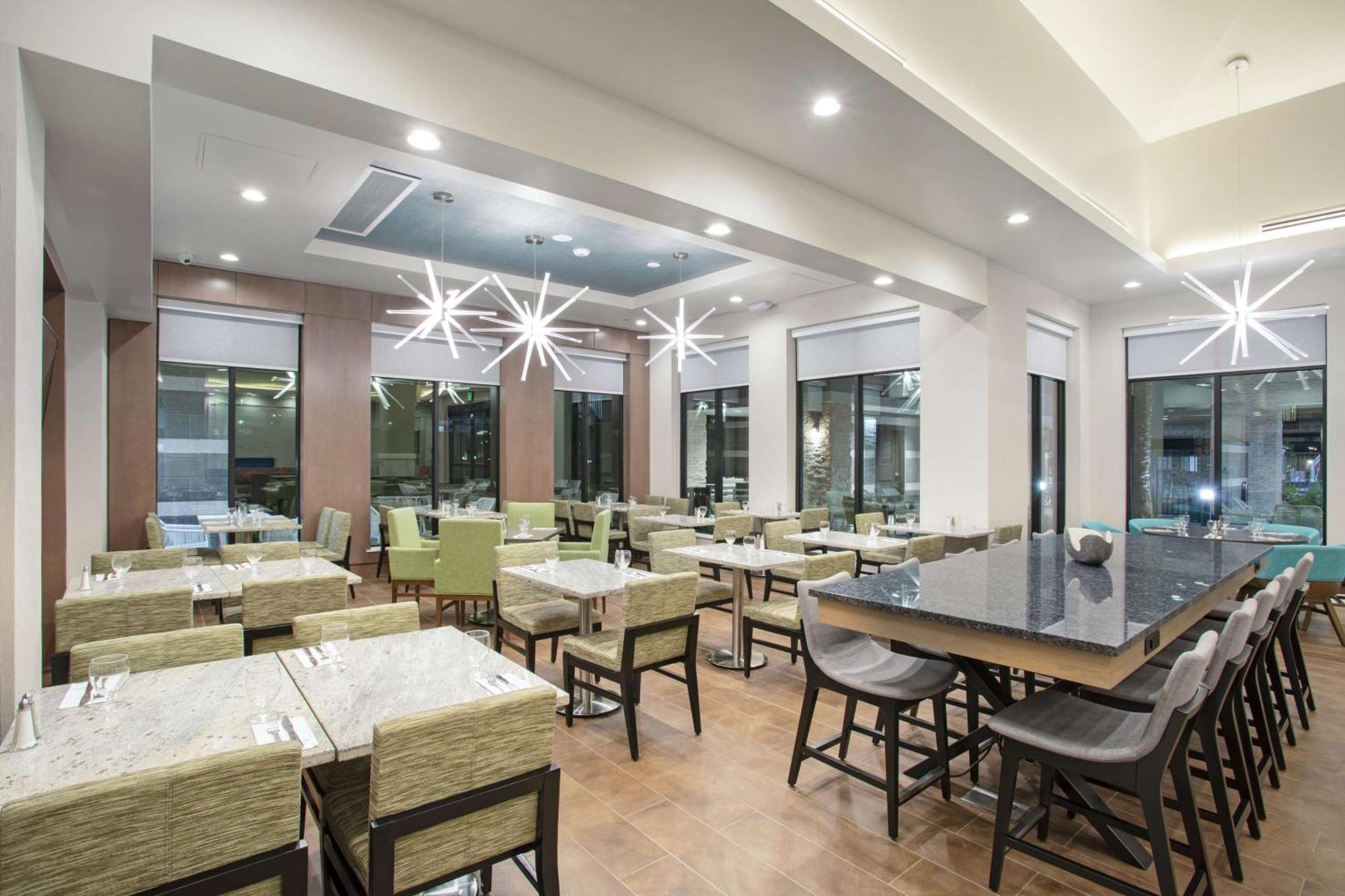 Hilton Garden Inn Las Vegas City Center Екстериор снимка